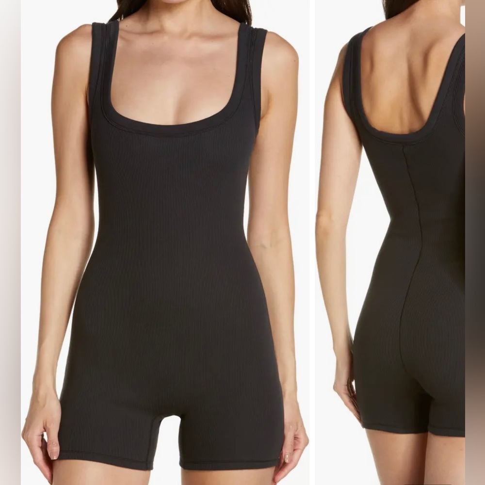 Never worn - Rib Stretch Cotton Romper
SKIMS